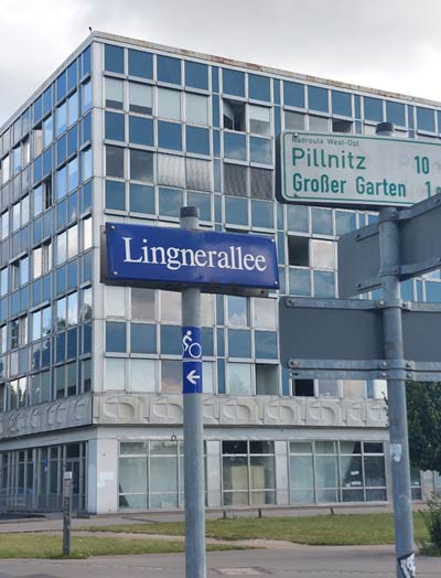 Robotron Brozeile Petersburger Strae und Straenschild Lingnerallee