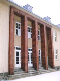 Ehemalige Luftkriegsschule in Dresden Klotzsche von Johannes und Walter Krüger & Ernst Sagebiel - 1935