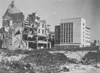Neuer Querriegel des HO-Warenhauses 1951