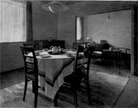 kombiniertes Ess- und Arbeitszimmer, 1932