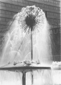 Originaler Pusteblumen-Brunnen von Leonie Wirth